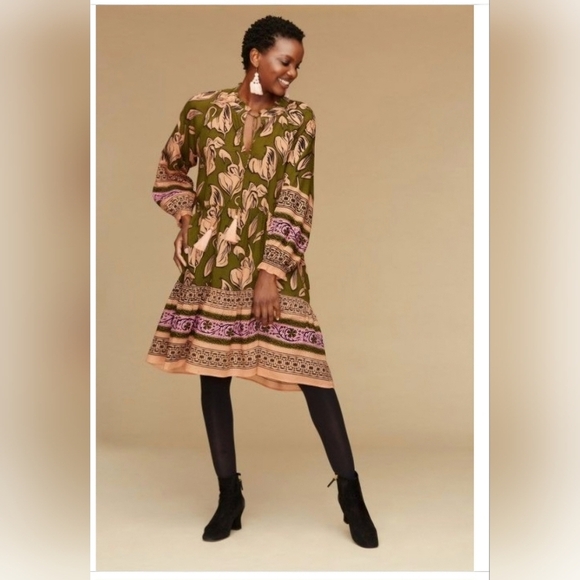 Roller Rabbit xsmall viscose dress. - Picture 1 of 8